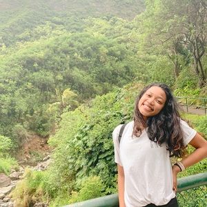 Meet your Posher, Alana